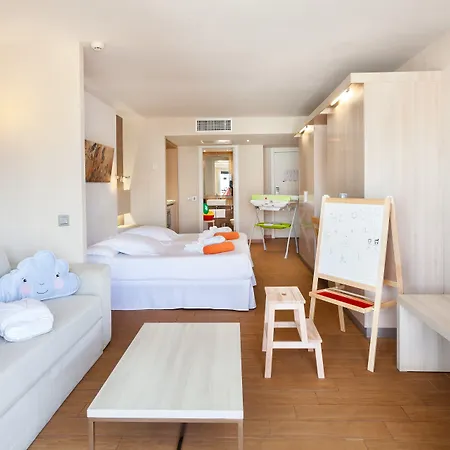 Thb Lanzarote Otel 4*